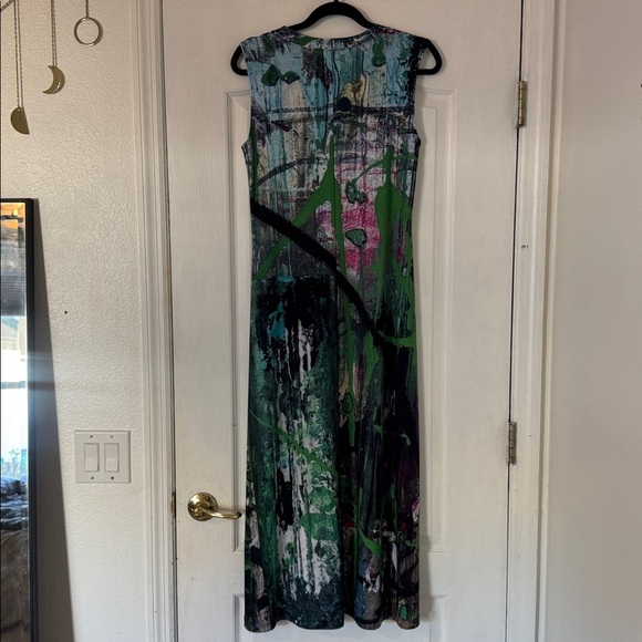 New! Abstract Print Maxi Dress - Picture 3 of 6